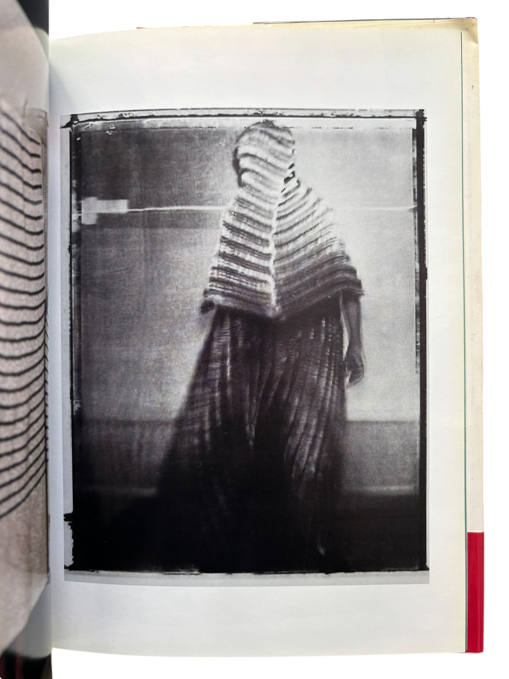 Mémoire de la Mode: Issey Miyake (1998)