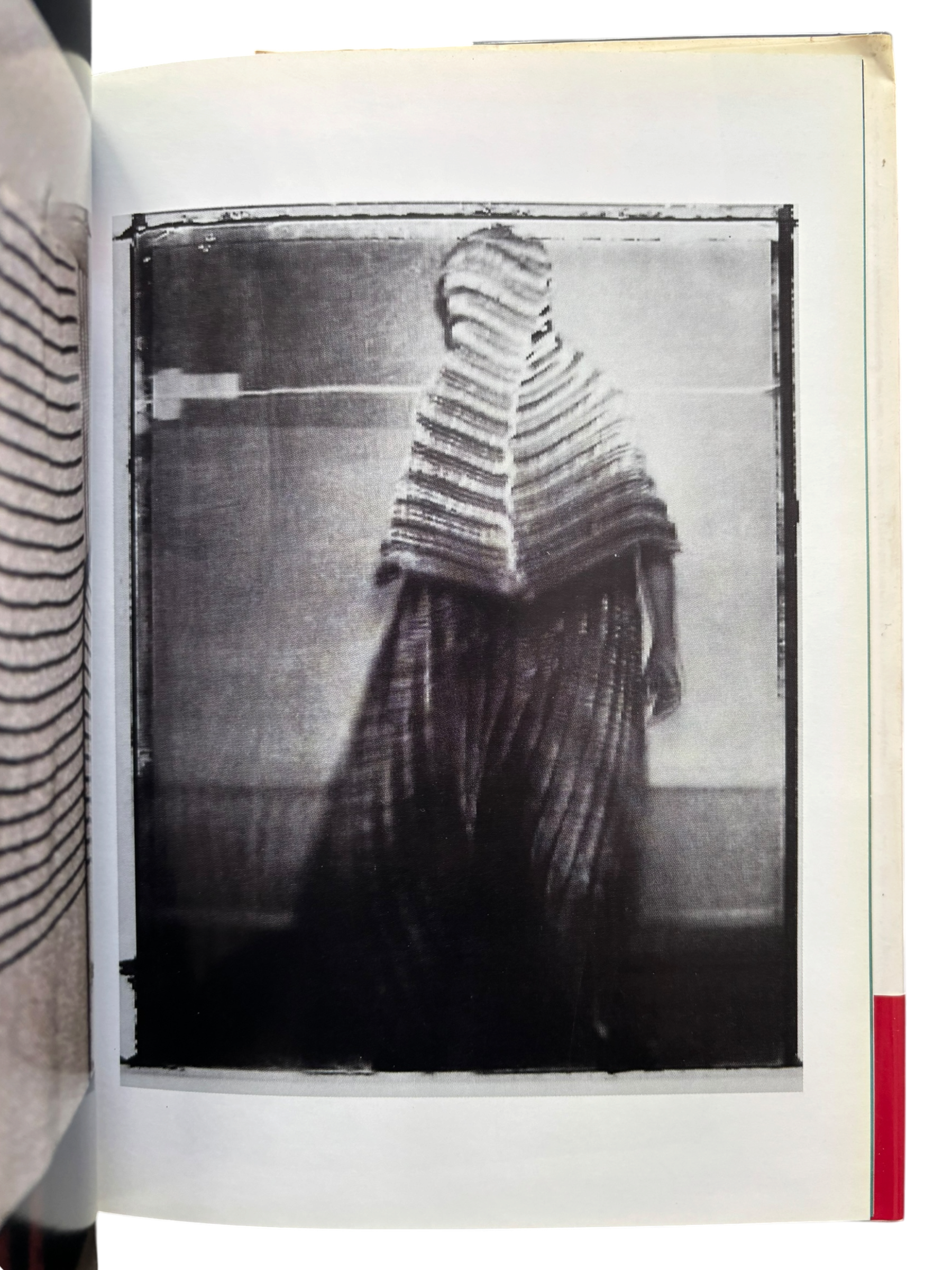 Mémoire de la Mode: Issey Miyake (1998)